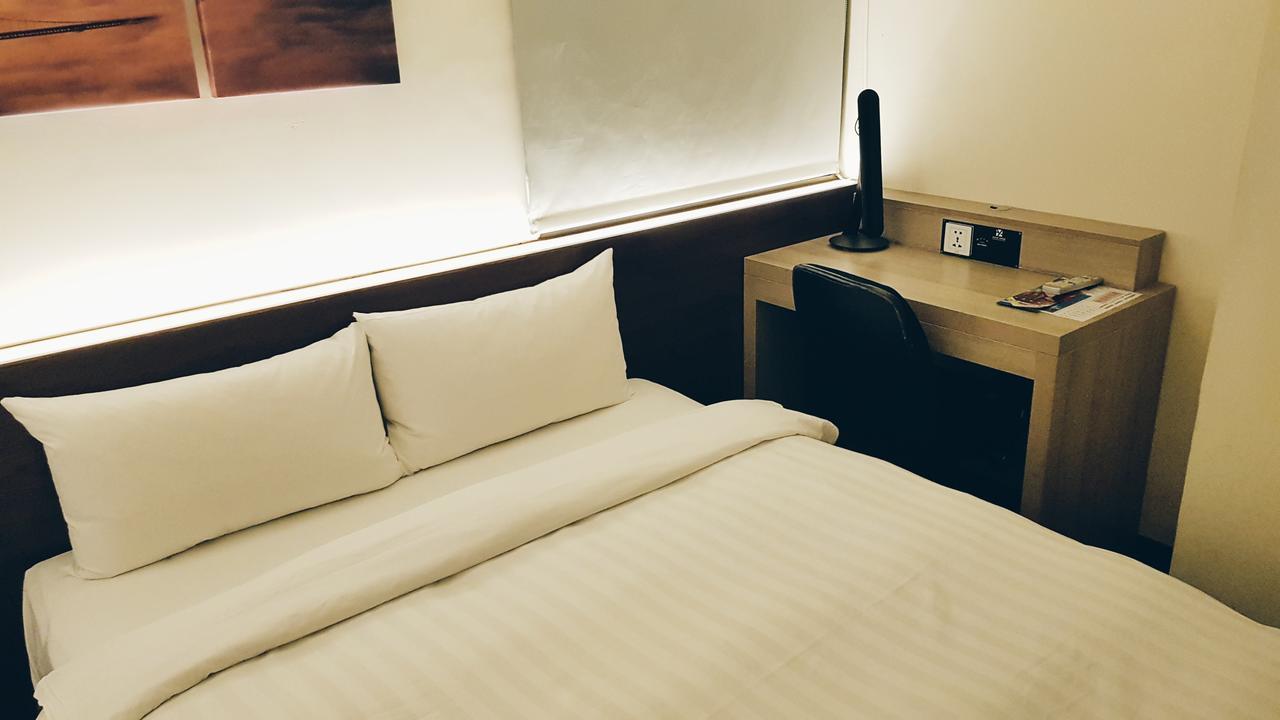 Audi Garden Business Hotel Taoyuan Exterior photo