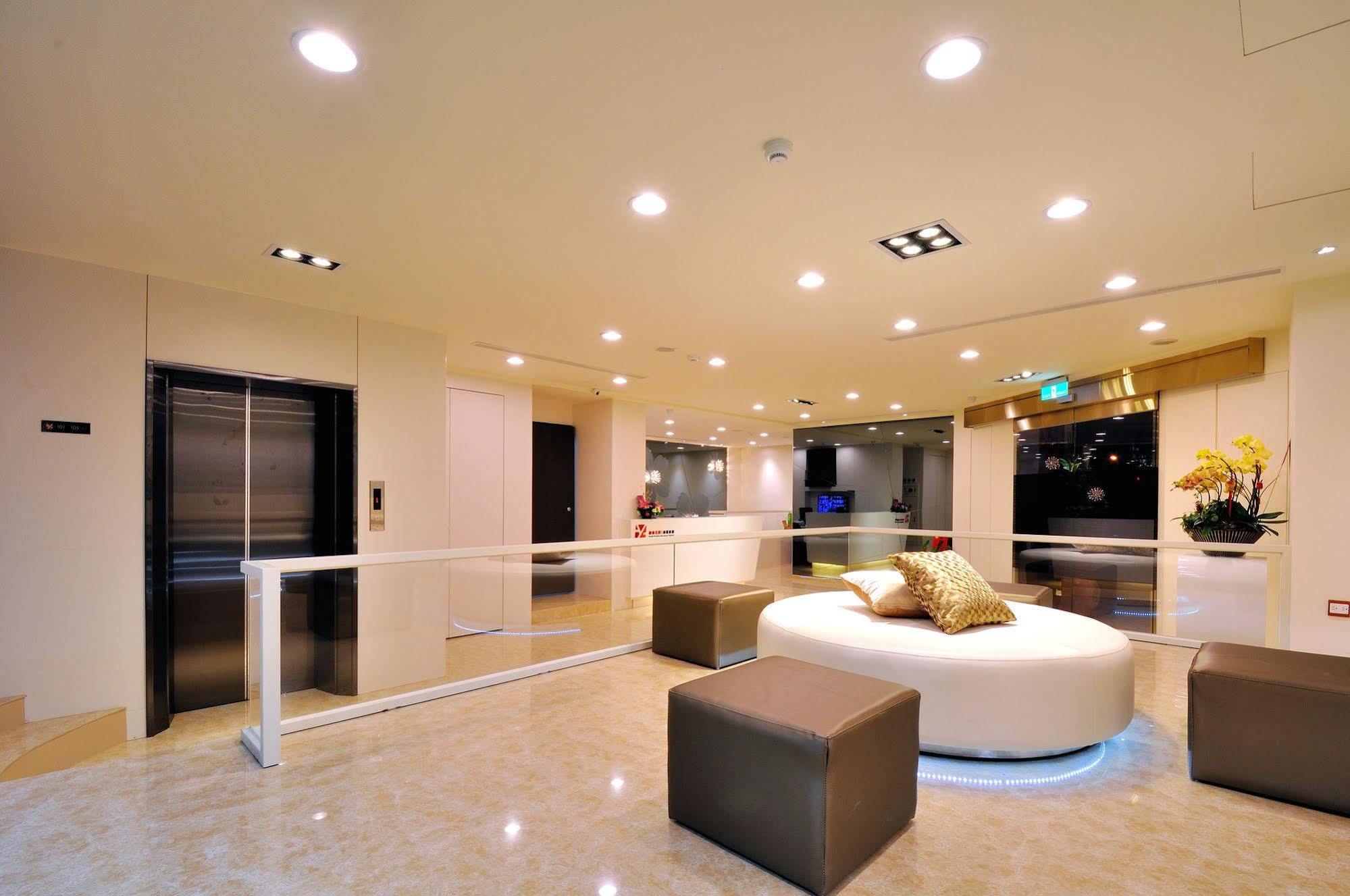 Audi Garden Business Hotel Taoyuan Exterior photo