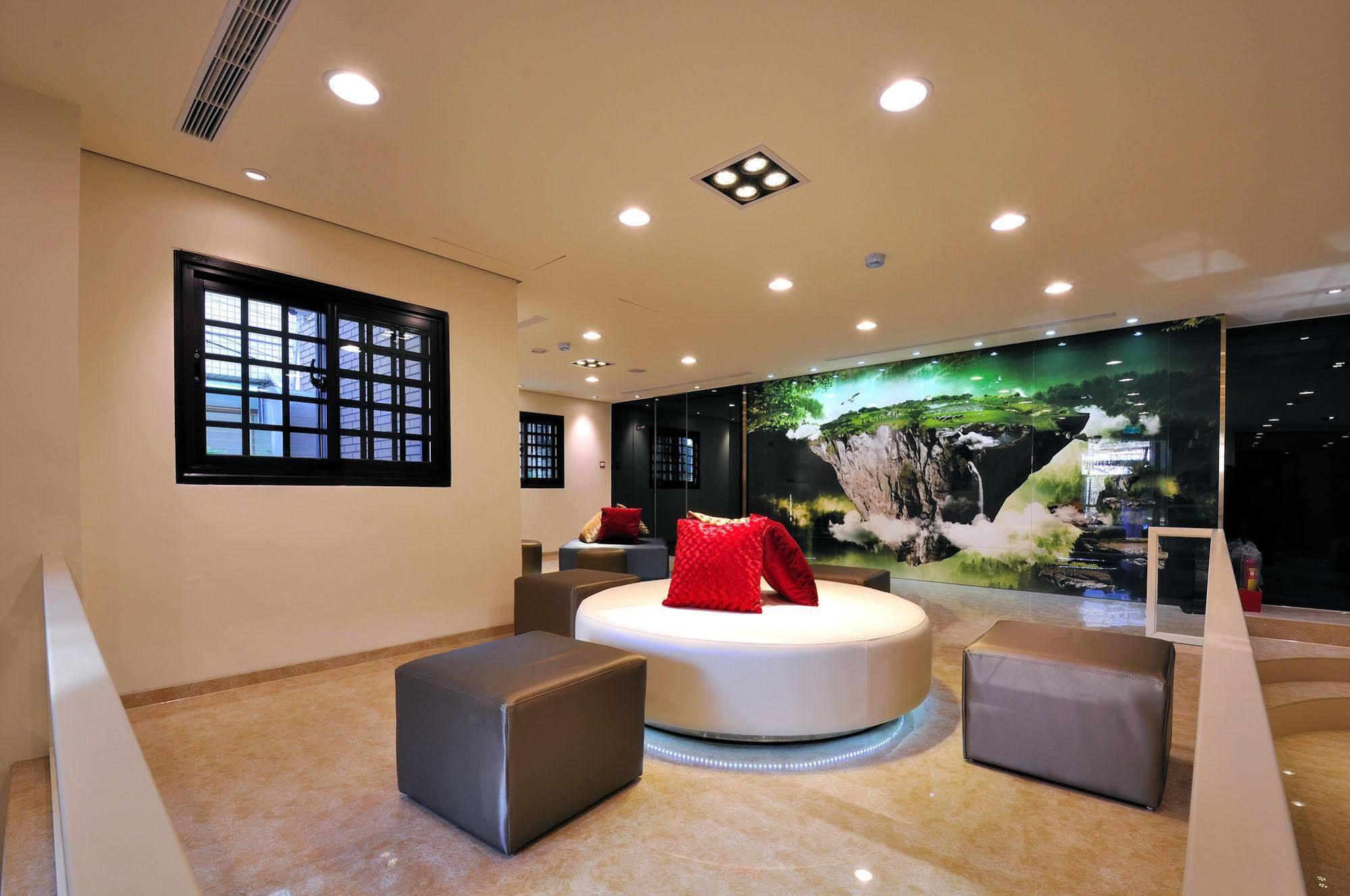 Audi Garden Business Hotel Taoyuan Exterior photo