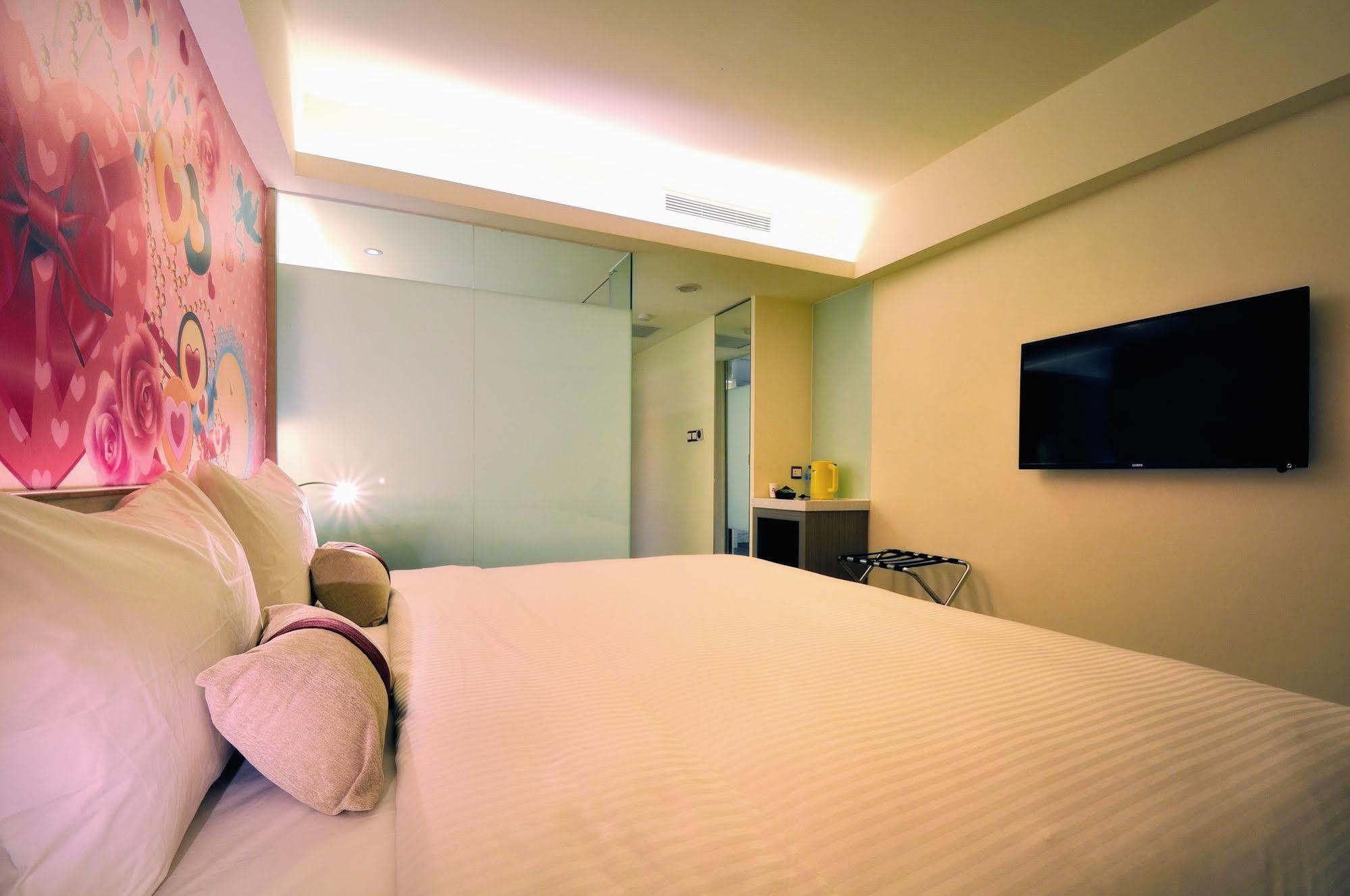 Audi Garden Business Hotel Taoyuan Exterior photo
